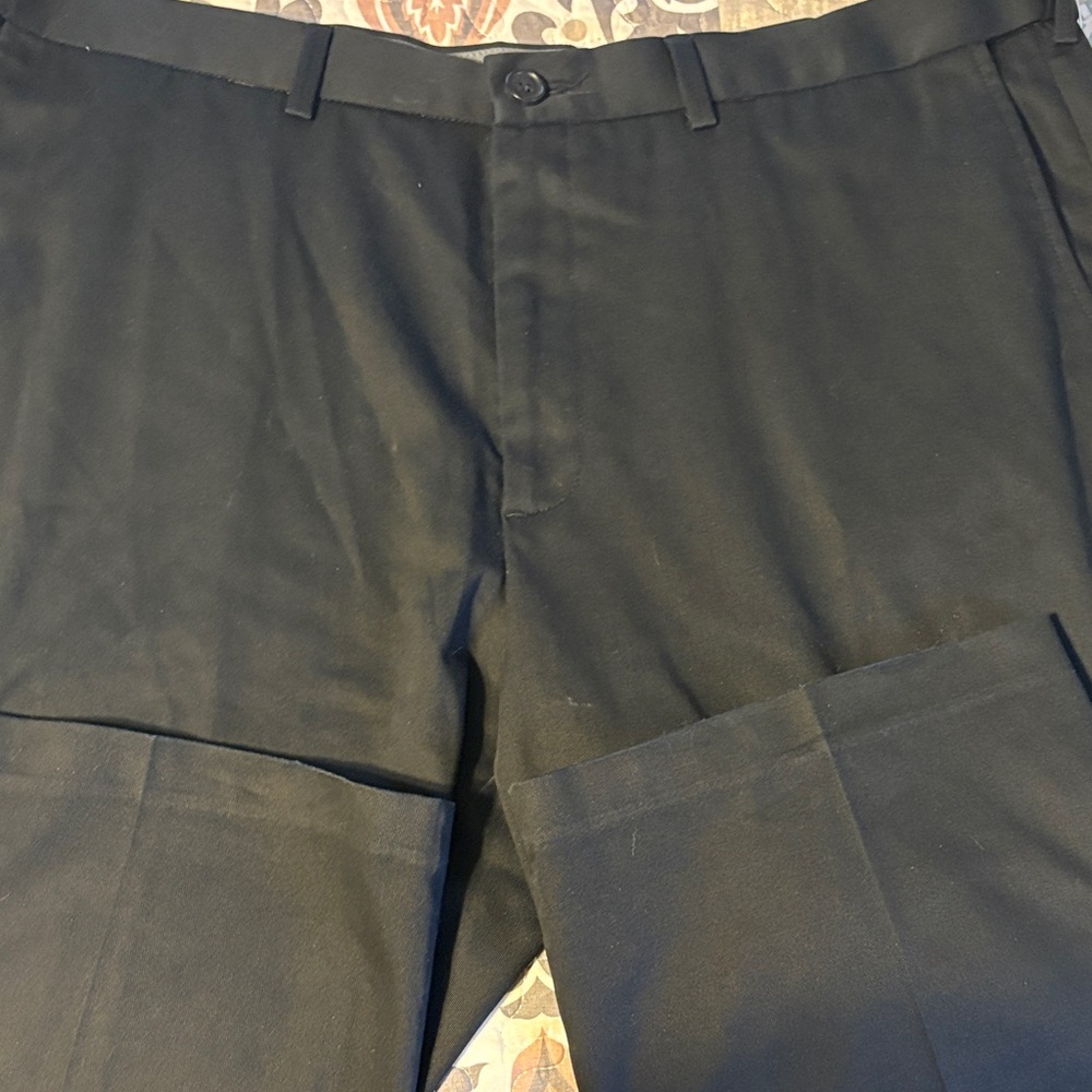 Haggar Classic Fit Premium Black Dress Pants